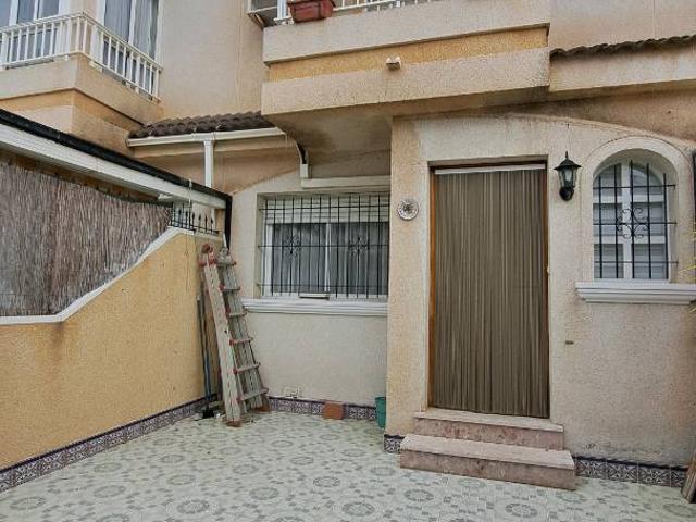 Casa adosada en Venta en Los Cuarteros