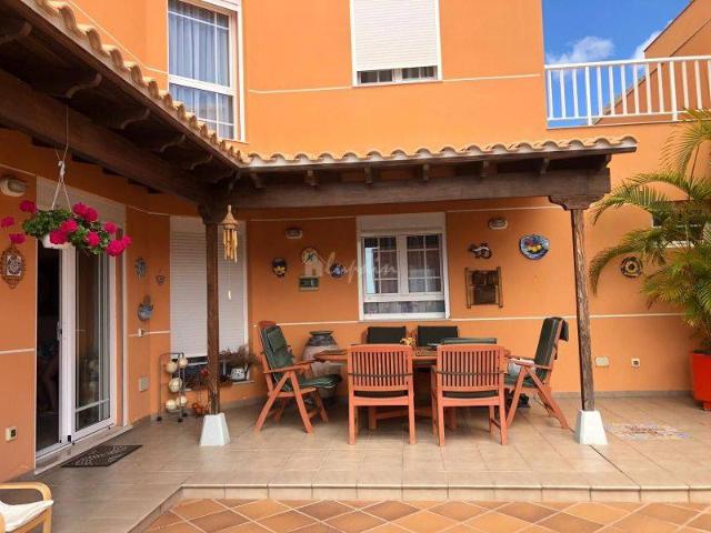 Casa adosada en Venta en Los Cristianos