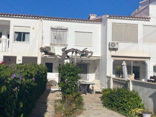 Casa adosada en Venta en Los Europeos