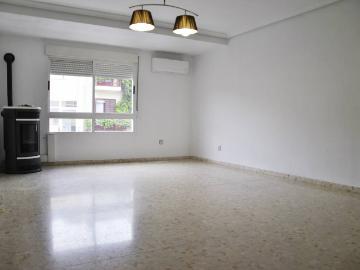 Casa adosada en Venta en Los Pinos El Pilar