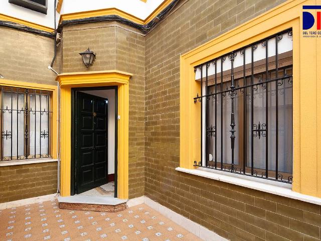 Casa adosada en Venta en Barrio de los Remedios