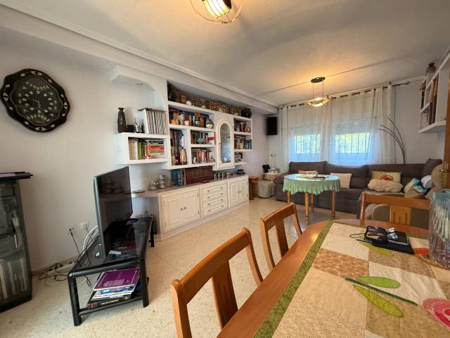 Casa adosada en Venta en Los Rosales