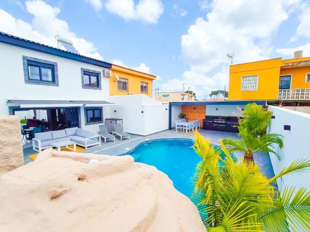 Casa adosada en Venta en Los Urrutias