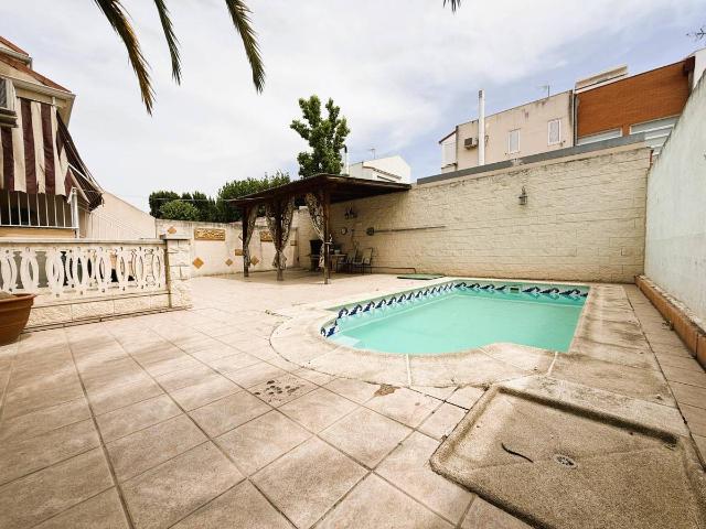 Casa adosada en Venta en Los Villares