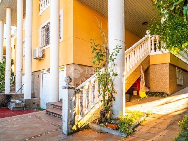 Casa adosada en Venta en Los Villares