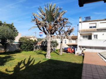 Casa adosada en Venta en La Collada Sis Camins