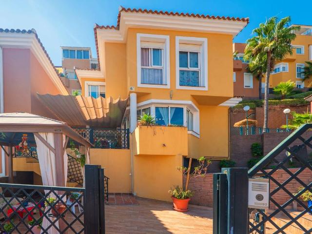 Casa adosada en Venta en La Capellanía El Higuerón