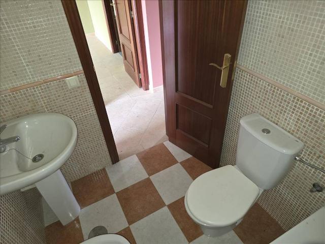 Casa adosada en Venta en La Carlota