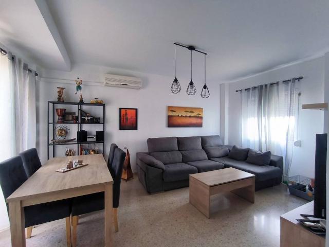 Casa adosada en Venta en La Cruz