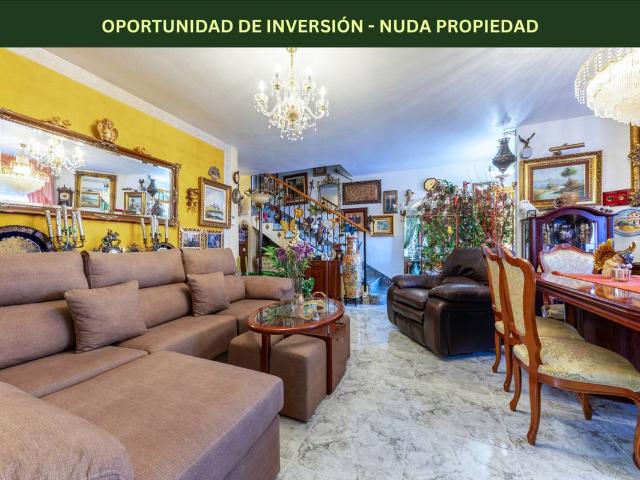 Casa adosada en Venta en La Alcayna