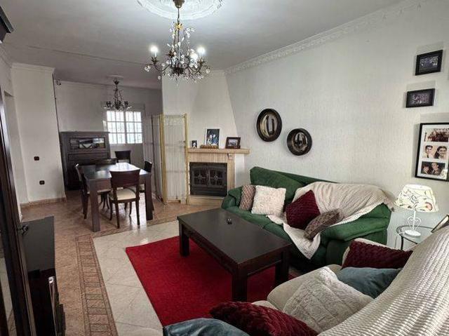 Casa adosada en Venta en La Banda Campo de Fútbol