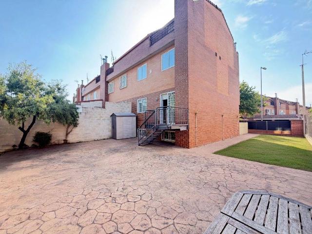 Casa adosada en Venta en La Garena