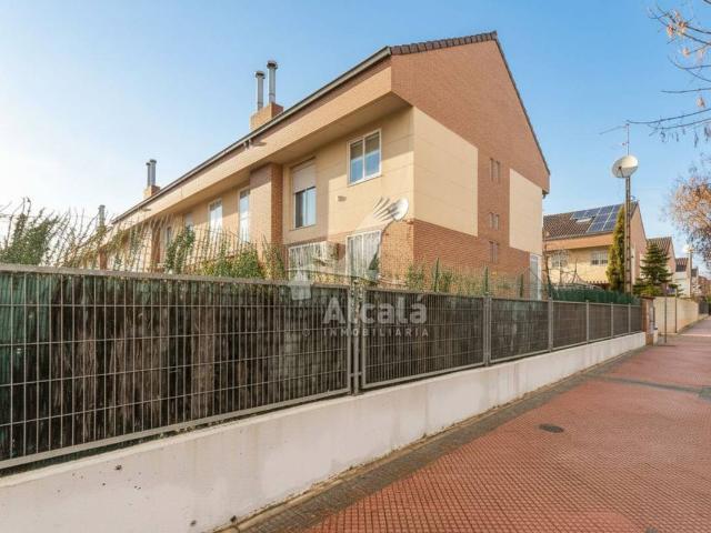 Casa adosada en Venta en La Garena