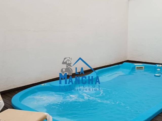 Casa adosada en Venta en La Gineta