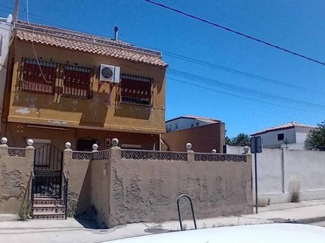 Casa adosada en Venta en La Granja La Colina Los Pastores