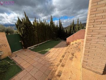 Casa adosada en Venta en La Guardia de Jaén