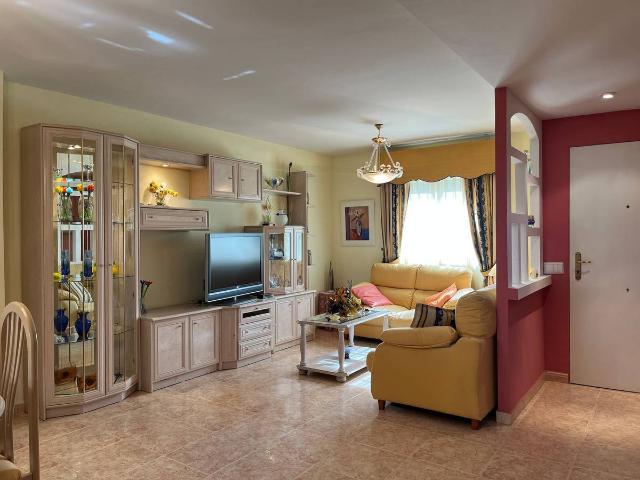 Casa adosada en Venta en La Guija
