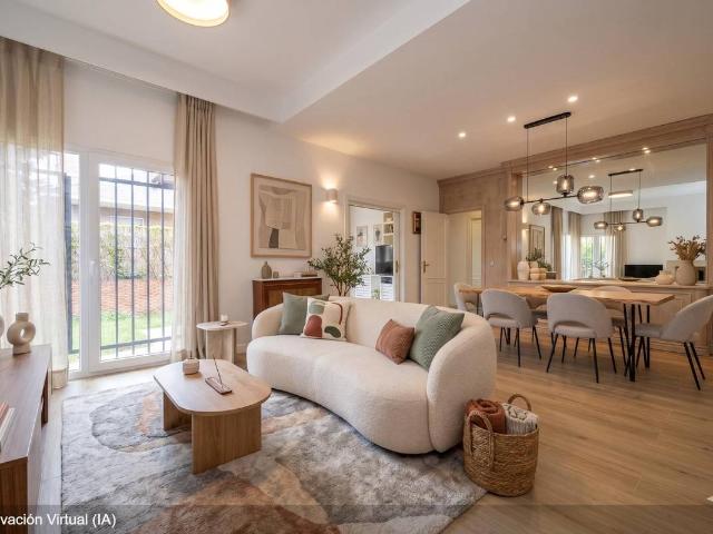 Casa adosada en Venta en La Florida El Plantío