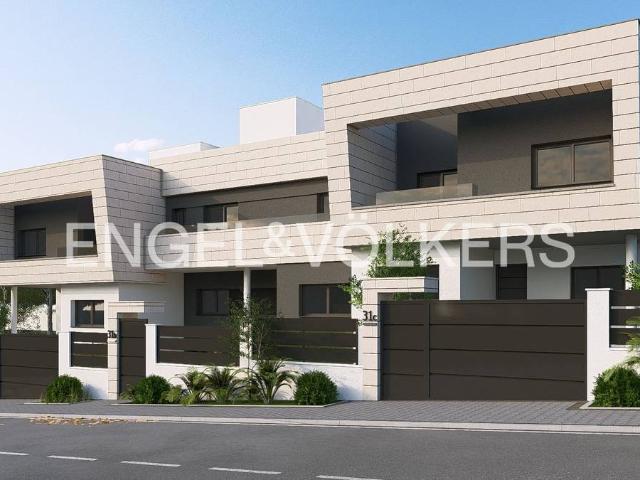 Casa adosada en Venta en La Florida El Plantío
