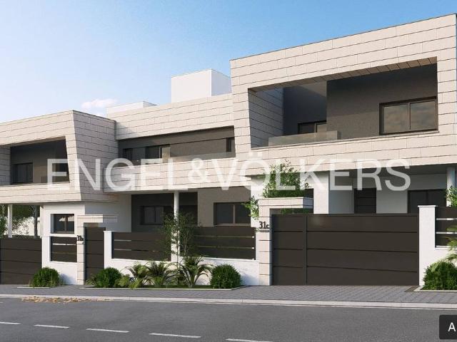 Casa adosada en Venta en La Florida El Plantío