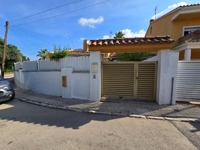 Casa adosada en Venta en La Franquesa Oasis Park