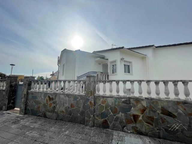 Casa adosada en Venta en La Franquesa Oasis Park
