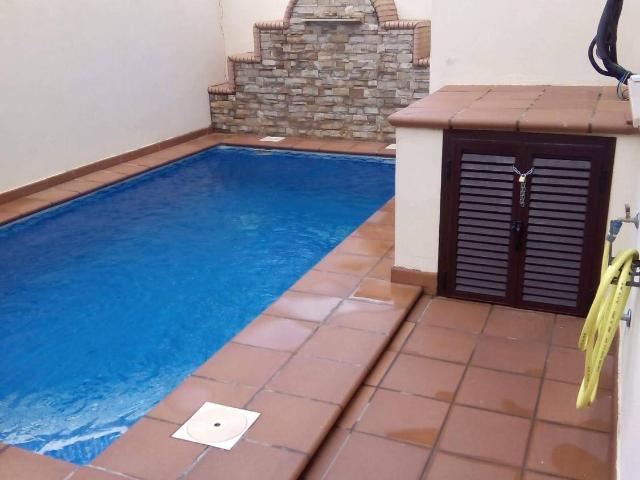 Casa adosada en Venta en La Jara