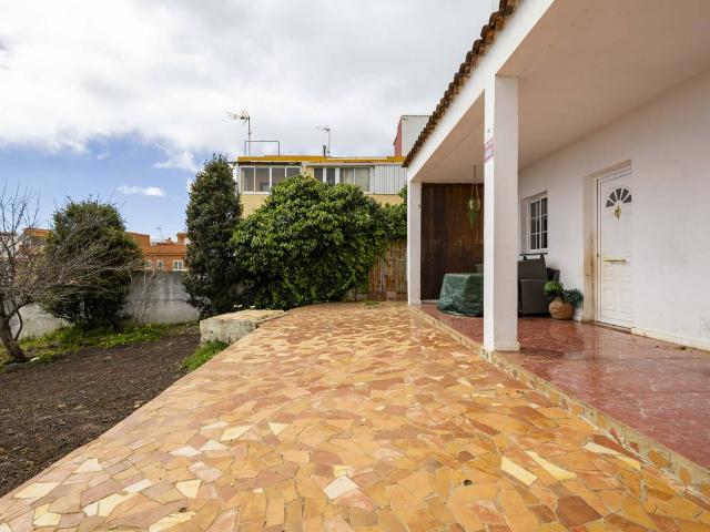 Casa adosada en Venta en La Laguna