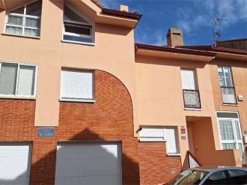 Casa adosada en Venta en La Lastrilla