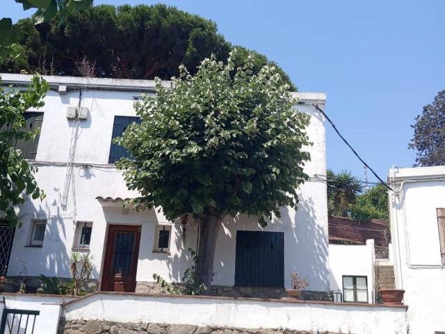 Casa adosada en Venta en La Llàntia