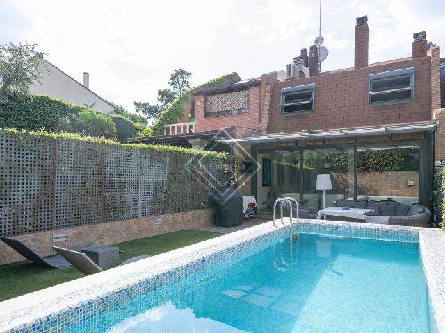 Casa adosada en venta en La Moraleja, El Soto de la Moraleja. Casas adosadas La.