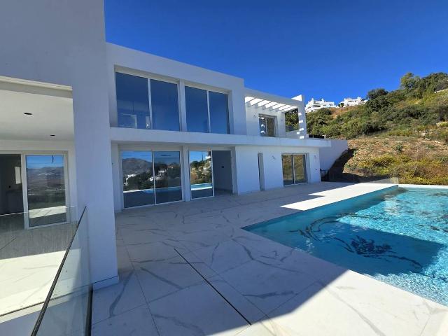 Casa adosada en Venta en La Mairena