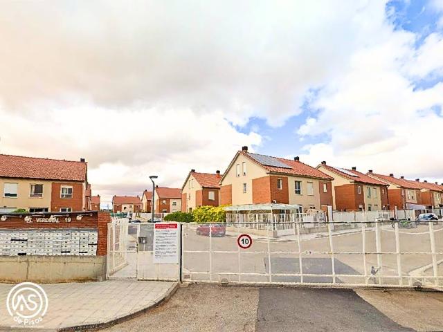 Casa adosada en Venta en La Muela