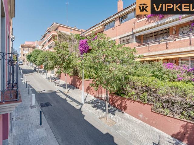 Casa adosada en Venta en La Salut