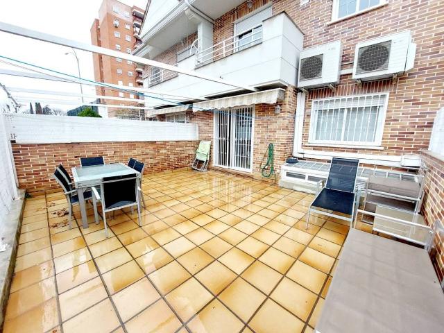 Casa adosada en Venta en La Serna