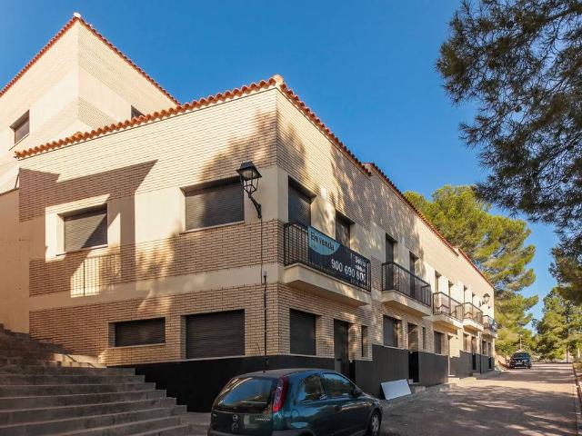 Casa adosada en Venta en La Pobla de Montornès