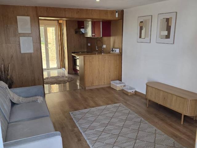 Casa adosada en Venta en La Portalada Varea