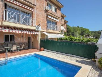 Casa adosada en Venta en La Palma de Cervelló