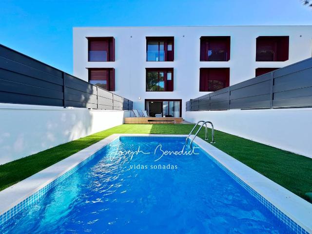 Casa adosada en Venta en La Pineda