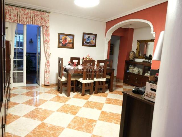 Casa adosada en Venta en La Plata