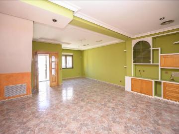 Casa adosada en Venta en La Pueblanueva