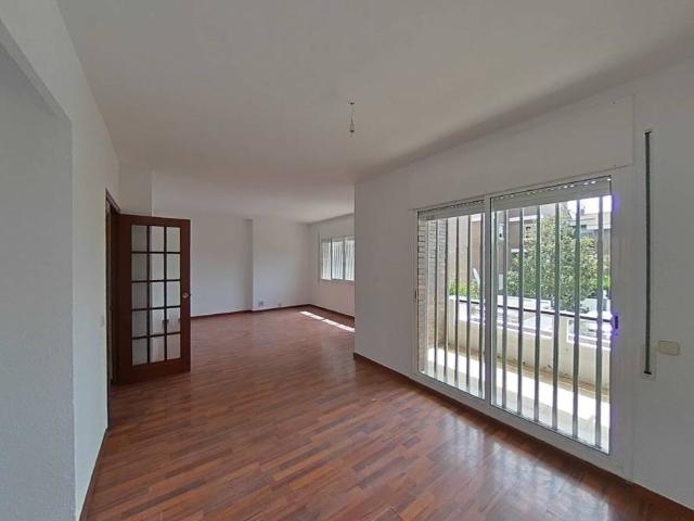 Casa adosada en Venta en La Roureda