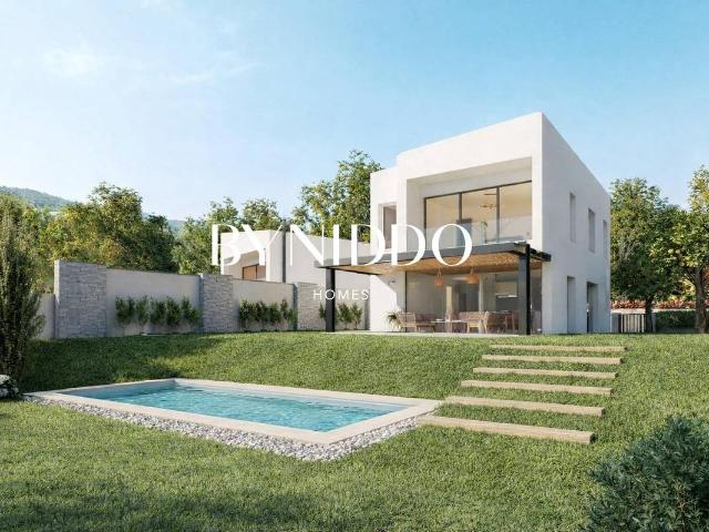 Casa adosada en Venta en La Roca del Vallès