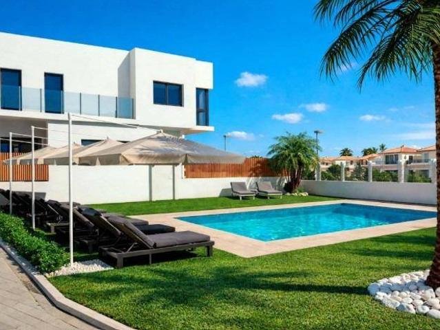 Casa adosada en Venta en La Torre Playa de Chilches