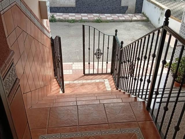 Casa adosada en Venta en La Victoria