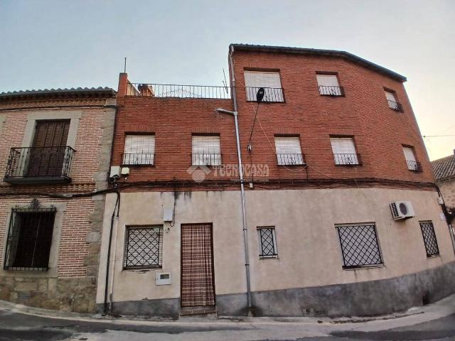 Casa adosada en Venta en Lagartera