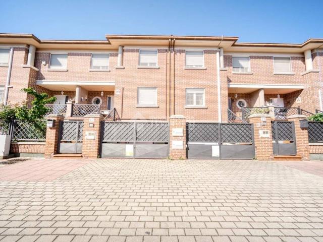 Casa adosada en Venta en Laguna de Duero