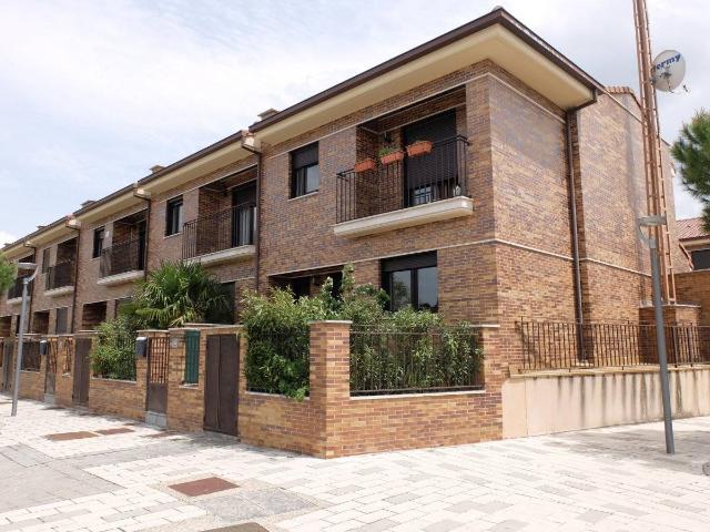 Casa adosada en Venta en Laguna de Duero
