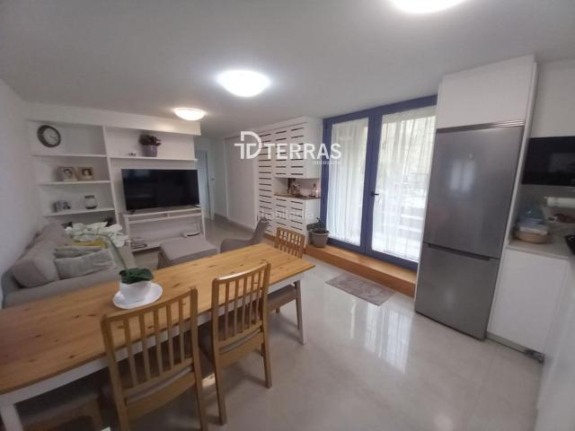 Casa adosada en venta en Lama A. Casa rural de 3 habitaciones, impecable, con vistas a la montaña. Casas adosadas Lama.