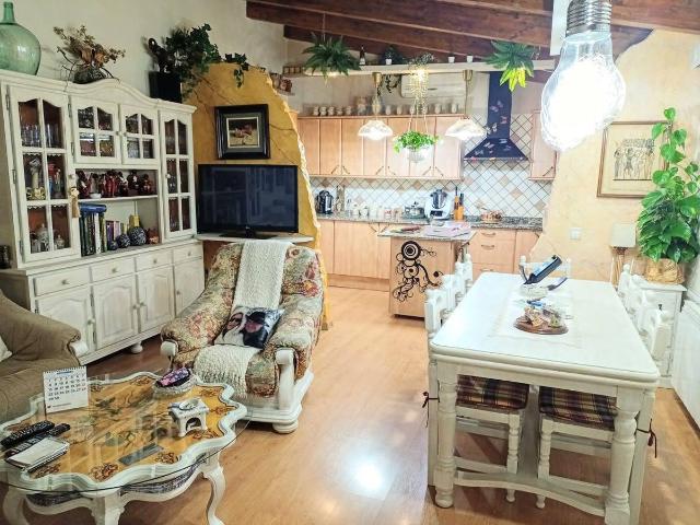 Casa adosada en Venta en Lanaja